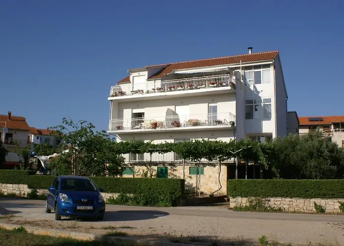 Apartament With Parking Space Brodarica, Sibenik - 4239 Brodarica (Sibenik-Knin)