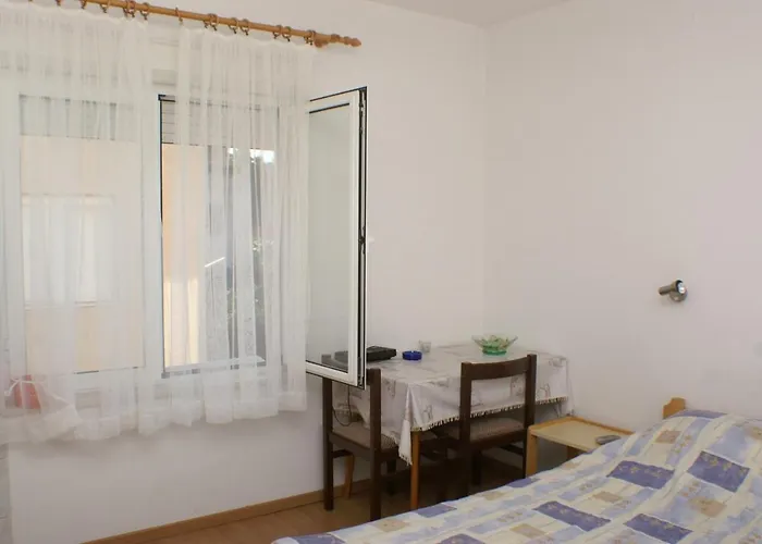 With Parking Space Brodarica, Sibenik - 4239 * Brodarica (Sibenik-Knin)